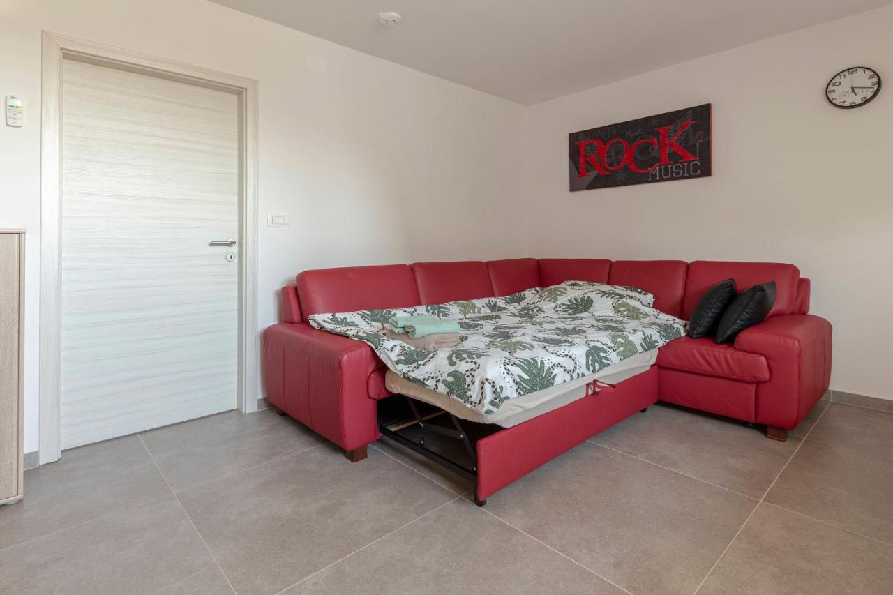 Apartments Linda Брезье Экстерьер фото